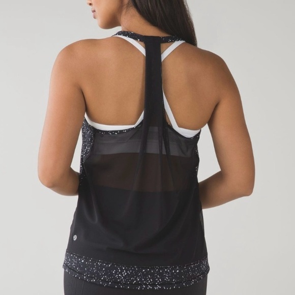 LULULEMON Drop It Like It's Hot Tank Butterfly Texture Black White Mesh Size 4 - Picture 9 of 13
